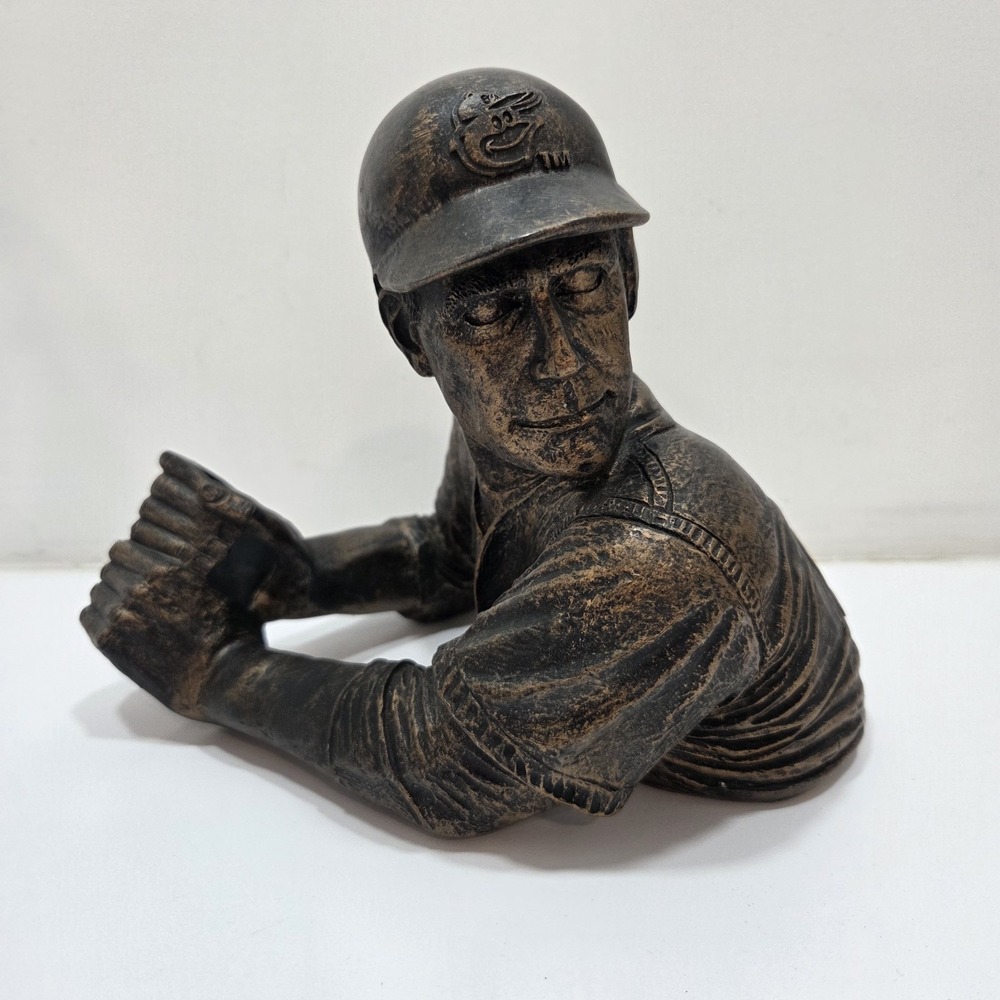 Wine Bottle Holder Sculpture MLB Baltimore‎ Orioles Baseball Batter